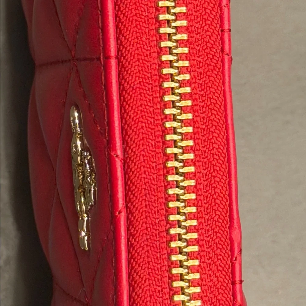 Authentic Coach Quilted Red Wallet - Picture 3 of 10